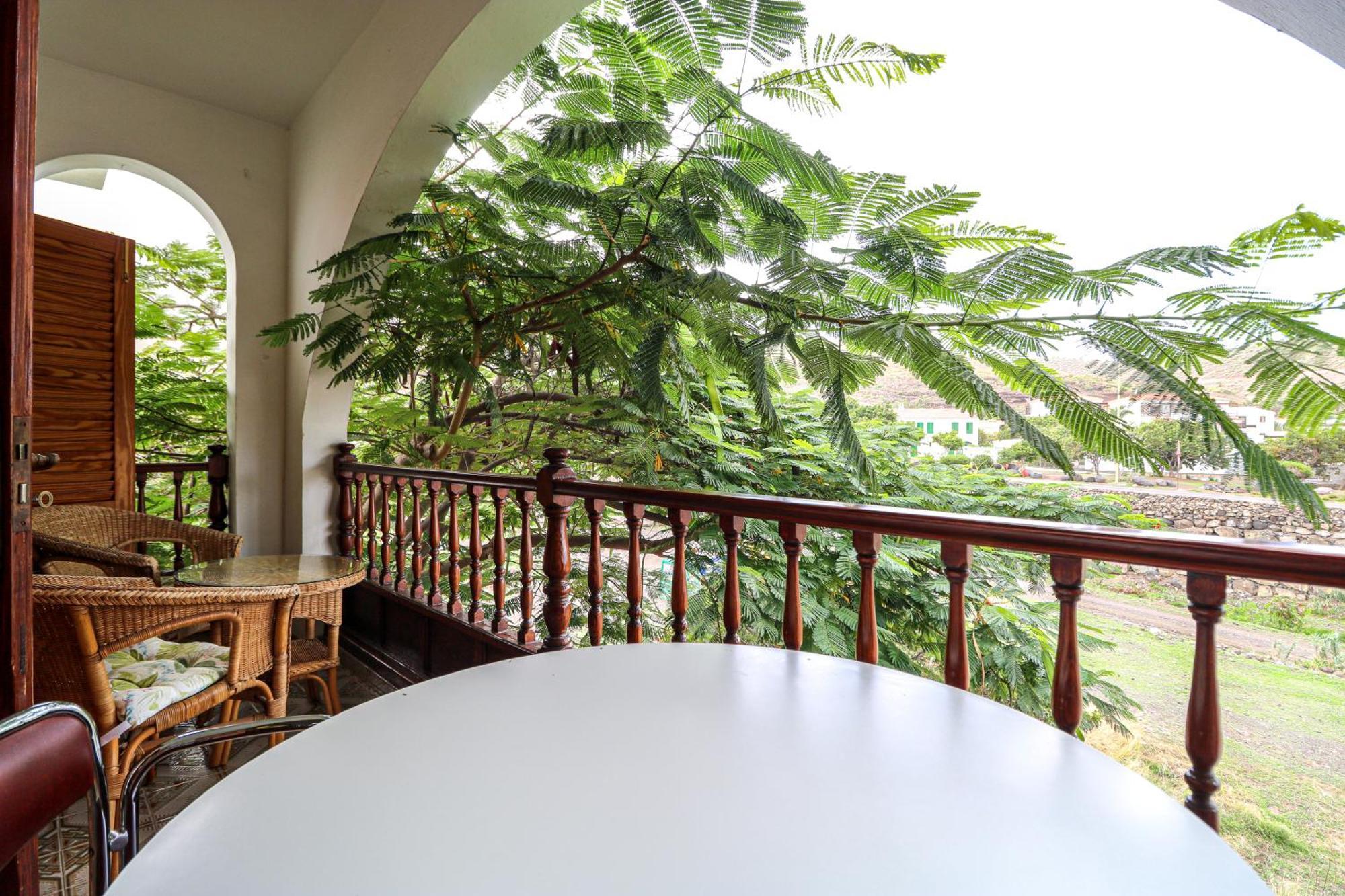 شقة Lovely House Views&Garden أَغايتي المظهر الخارجي الصورة