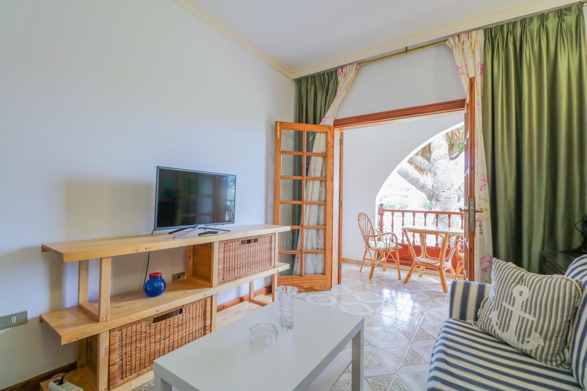 شقة Lovely House Views&Garden أَغايتي المظهر الخارجي الصورة