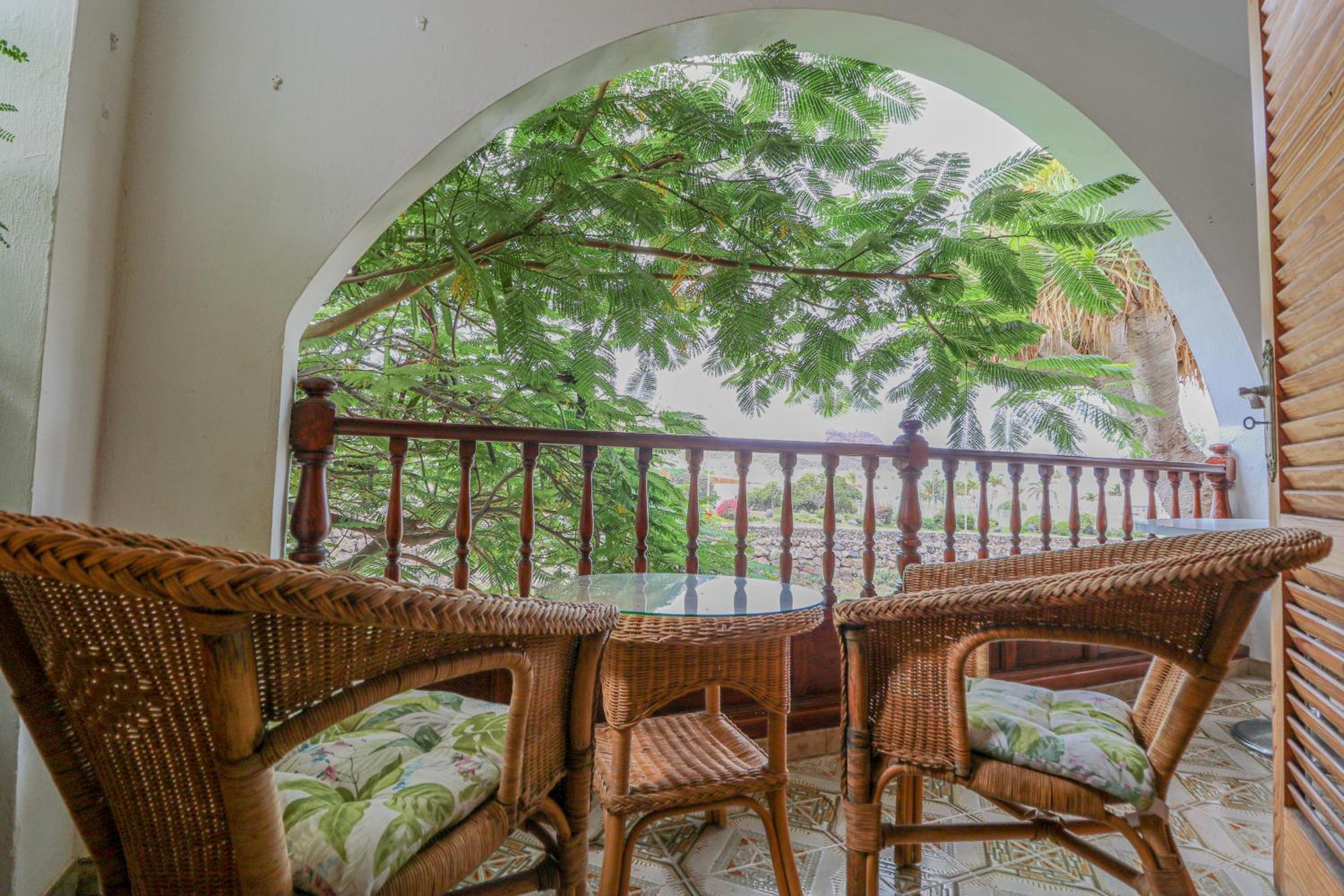 شقة Lovely House Views&Garden أَغايتي المظهر الخارجي الصورة