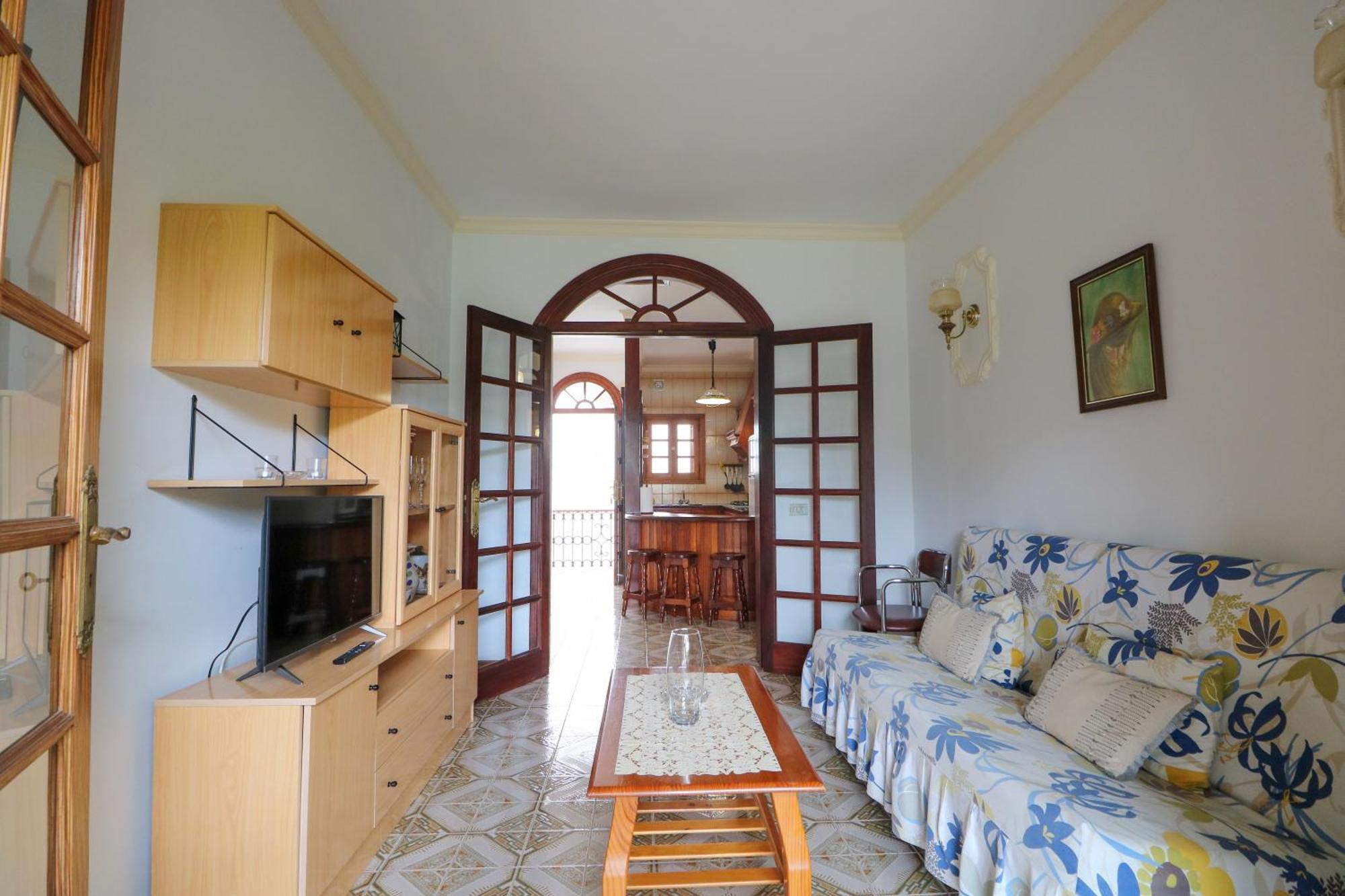 شقة Lovely House Views&Garden أَغايتي المظهر الخارجي الصورة